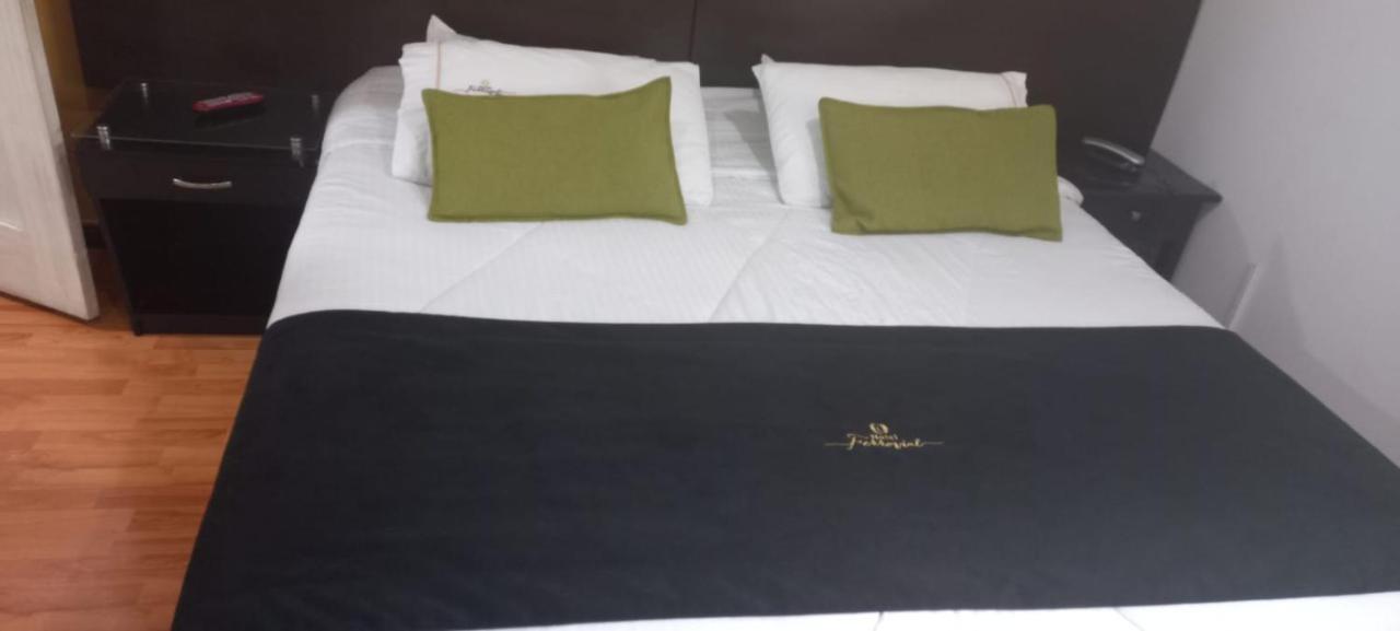 Hotel Ferrovial Corferias — Photos 2
